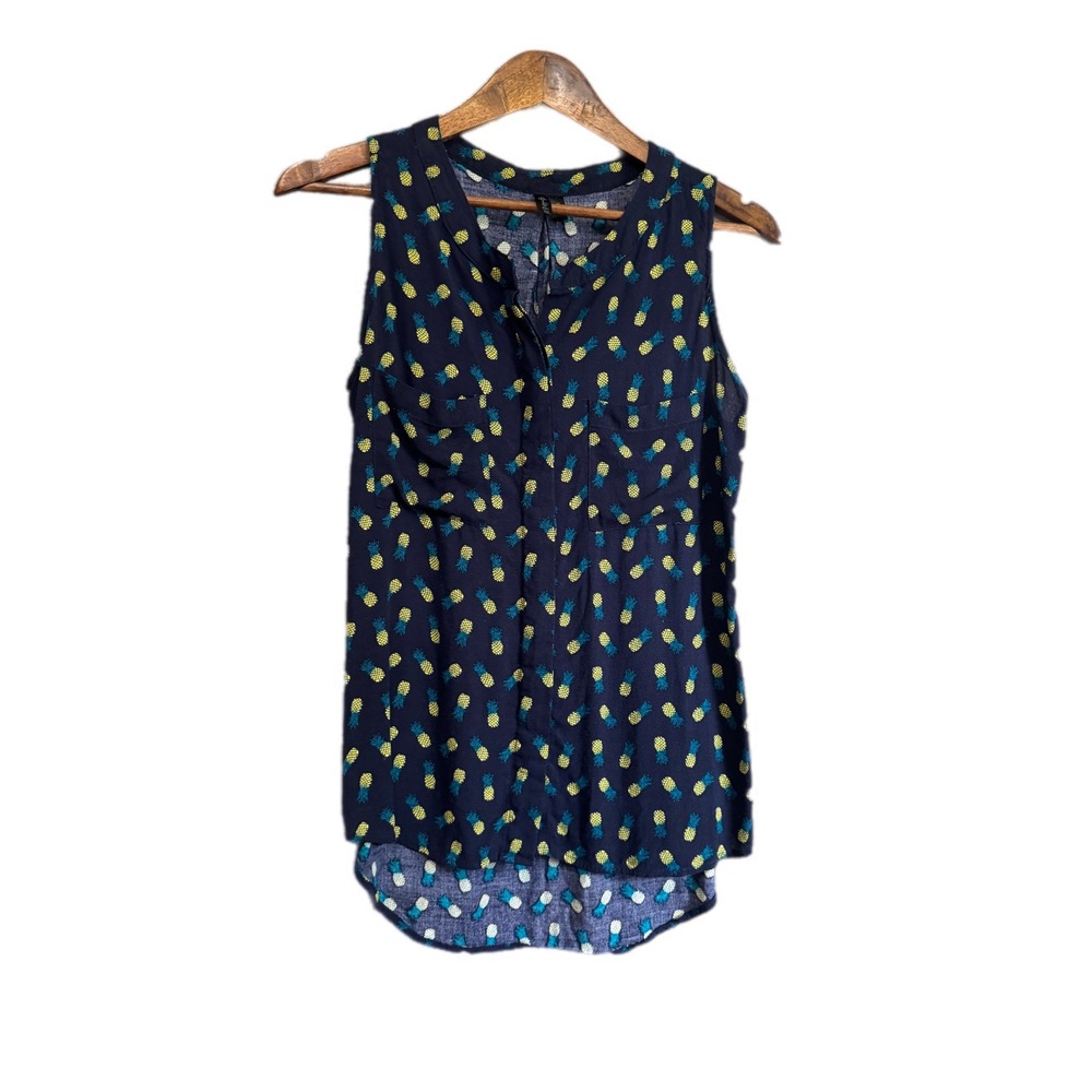 Allie & Rob Pineapple Print Sleeveless Top Womens Medium Navy Blue‎ Excellent